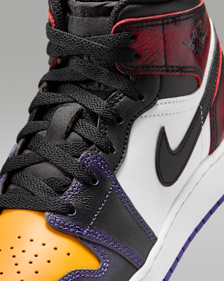 Air Jordan 1 Mid SE Big Kids' Shoes. Nike.com